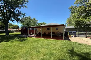 3675 Woodlawn Ave, Gurnee, IL 60031 - Photo 3