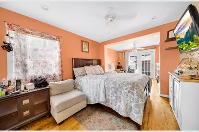 4918 W Winnemac Avenue, Chicago, IL 60630 - Photo 11