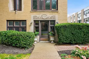 1136 Ontario St, Oak Park, IL 60302 - Photo 3