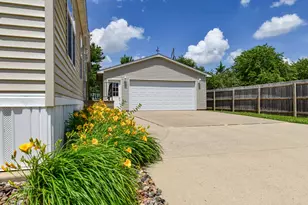 501 Michael Ln, Chenoa, IL 61726 - Photo 43