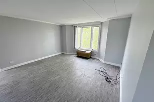 1 Renaissance Pl, Palatine, IL 60067 - Photo 5