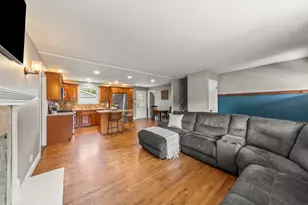 5S481 Glenoban Dr, Naperville, IL 60563 - Photo 7