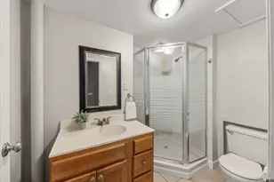 5S481 Glenoban Dr, Naperville, IL 60563 - Photo 19