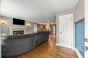 5S481 Glenoban Dr, Naperville, IL 60563 - Photo 5