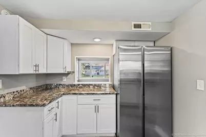 5016 Oak Center Drive, Oak Lawn, IL 60453 - Photo 7