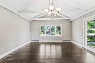 5016 Oak Center Dr, Oak Lawn, IL 60453 - Photo 9