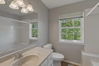 4709 Southhampton Drive, Island Lake, IL 60042 - Photo 5