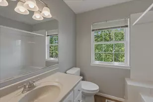 4709 Southhampton Dr, Island Lake, IL 60042 - Photo 5