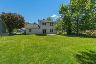 4709 Southhampton Dr, Island Lake, IL 60042 - Photo 19