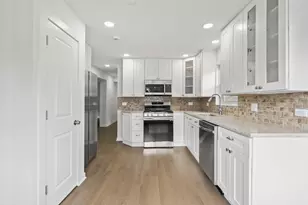 7234 N Hamilton Ave, Chicago, IL 60645 - Photo 31