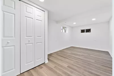 7234 N Hamilton Avenue, Chicago, IL 60645 - Photo 9