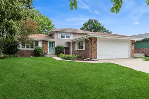 17025 Creekside Ave, Tinley Park, IL 60487 - Photo 1
