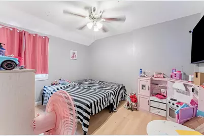 9607 S Merrill Avenue, Chicago, IL 60617 - Photo 9
