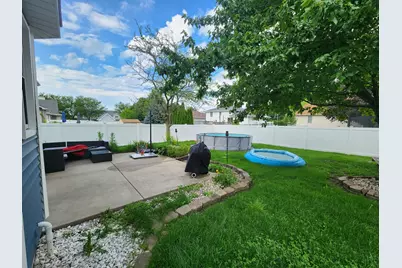 1076 Ronald Drive, Joliet, IL 60435 - Photo 7