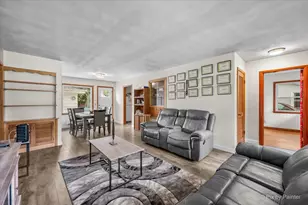 401 W Madison St, Belvidere, IL 61008 - Photo 9