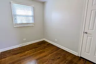 11447 S Natoma Ave, Worth, IL 60482 - Photo 5