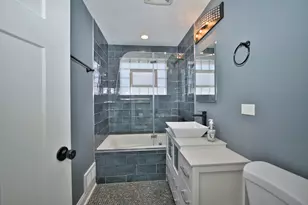 5841 S Newcastle Ave, Chicago, IL 60638 - Photo 17