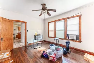 7149 S Wood St, Chicago, IL 60636 - Photo 5