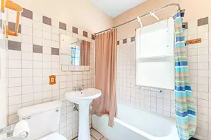 7149 S Wood St, Chicago, IL 60636 - Photo 7
