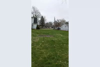 611 Oakwood Drive, Geneva, IL 60134 - Photo 1