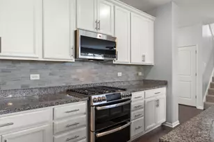 1600 Creeks Crossing Dr, Algonquin, IL 60102 - Photo 9
