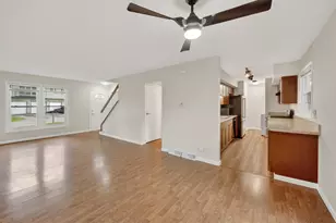 228 Dakota Ct, Bolingbrook, IL 60440 - Photo 5