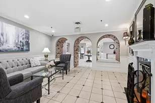 501 Lake Hinsdale Dr, Willowbrook, IL 60527 - Photo 3