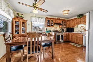 13124 Forest View Ln, Crestwood, IL 60418 - Photo 7