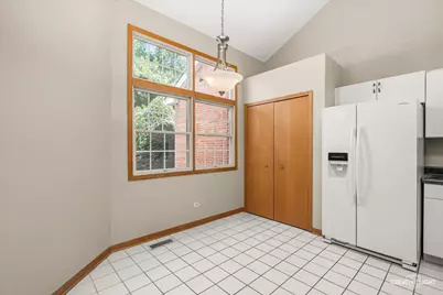 2137 Prairie Lane, Woodridge, IL 60517 - Photo 7