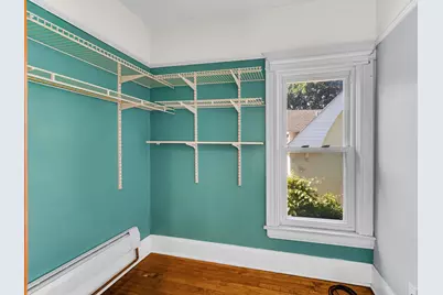 715 N County Street, Waukegan, IL 60085 - Photo 15