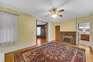 715 N County St, Waukegan, IL 60085 - Photo 5