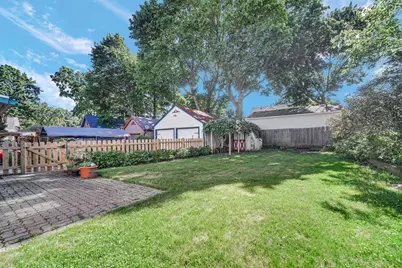 715 N County Street, Waukegan, IL 60085 - Photo 23