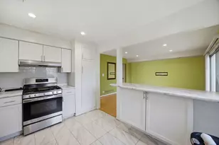 1142 Brighton Pl, Glen Ellyn, IL 60137 - Photo 11