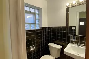 6078 N Troy St, Chicago, IL 60659 - Photo 3
