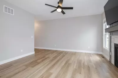 401 Jenny Lane #B, Heyworth, IL 61745 - Photo 15