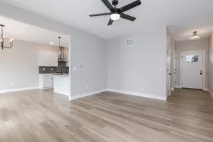 401 Jenny Ln, Heyworth, IL 61745 - Photo 15