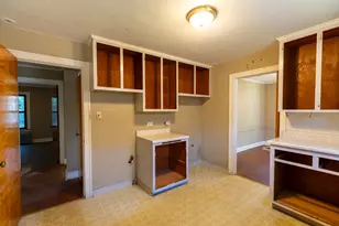 3743 S Highland Ave, Berwyn, IL 60402 - Photo 3