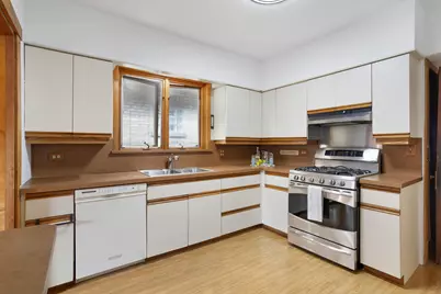 6705 N Olympia Avenue N, Chicago, IL 60631 - Photo 11
