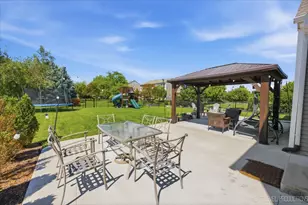 2427 Emerald Ln, Yorkville, IL 60560 - Photo 29