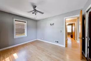 479 N Elm Ave, Elmhurst, IL 60126 - Photo 19