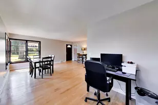 479 N Elm Ave, Elmhurst, IL 60126 - Photo 7