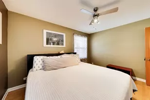 479 N Elm Ave, Elmhurst, IL 60126 - Photo 17