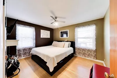479 N Elm Avenue, Elmhurst, IL 60126 - Photo 15