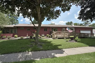 614 N Lillian Street, McHenry, IL 60050 - Photo 1