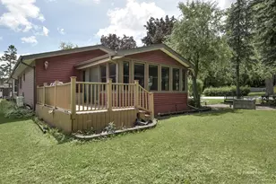 614 N Lillian St, McHenry, IL 60050 - Photo 3