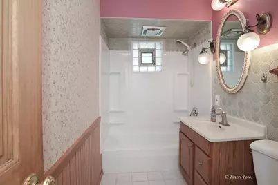 614 N Lillian Street, McHenry, IL 60050 - Photo 15