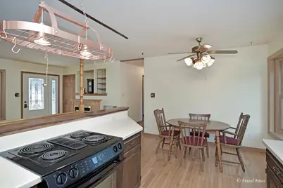 614 N Lillian Street, McHenry, IL 60050 - Photo 7