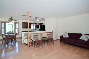 614 N Lillian St, McHenry, IL 60050 - Photo 5