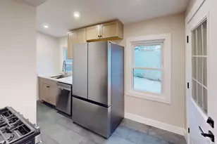 8325 W Forest Preserve Ave, Chicago, IL 60634 - Photo 5