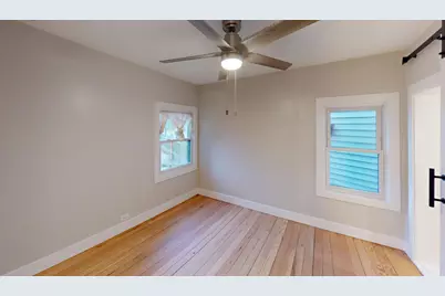 8325 W Forest Preserve Avenue, Chicago, IL 60634 - Photo 17
